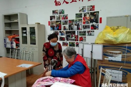 莲湖区利君西生活区“能人志愿者”开展多样志愿服务活动