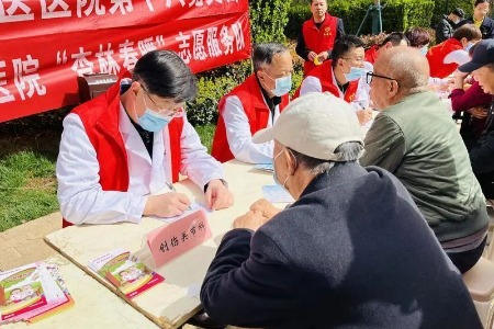 急救志愿服务守护居民健康