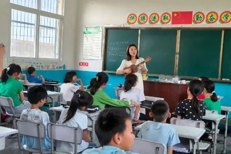 “西安好人”柏雪：用爱拨动最美的“琴弦”