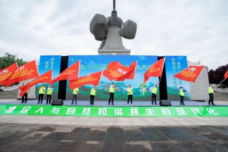 蓝天卫士环保志愿服务社区行活动启动