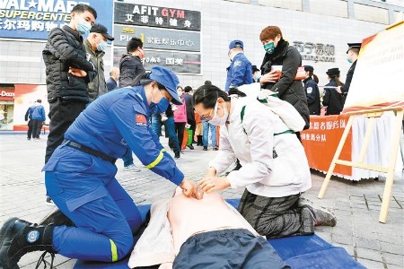 我市开展“3·5学雷锋”志愿服务主题示范活动