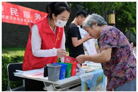 “微光”暖心 便民服务“零距离”