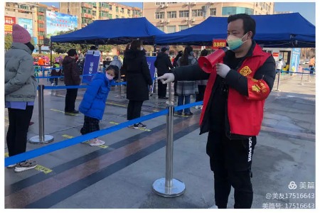 医护人员、志愿者、党员干部助力一线，凝聚文明力量