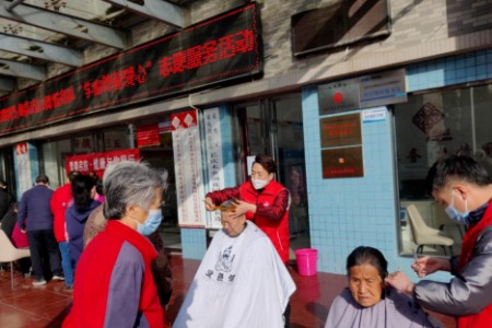周末哪里去 一起做公益 | 未央区：“志愿红”点亮文明城