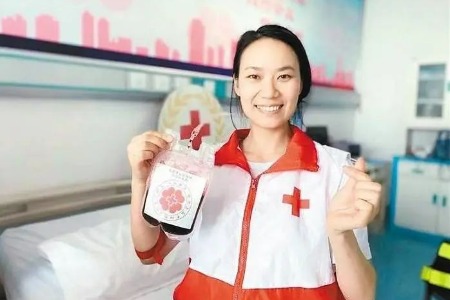 大爱涌动 美在西安 【西安最美志愿服务】| 何婧琪：用爱为生命护航