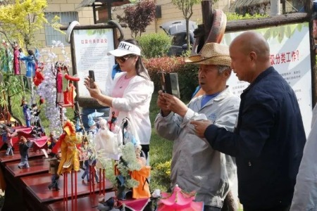 文化送到家门口 志愿者为美丽乡村添彩