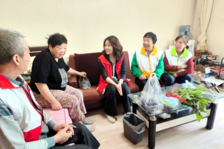 志愿服务 | 灞桥区：节气传情 志愿红点亮银龄幸福路